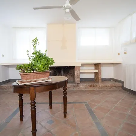 Lamberti Nyaraló Monte di Procida