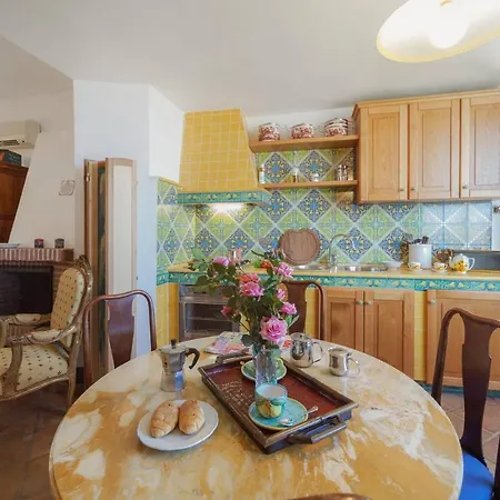 Holiday home Lamberti *